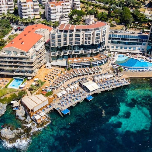 Charisma De luxe Hotel