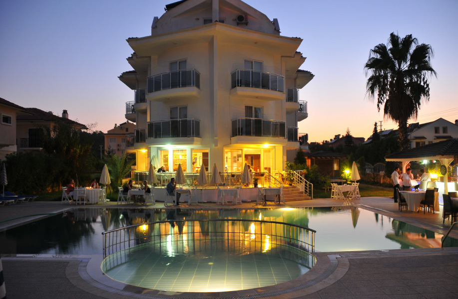 Nevada Hotel & Spa